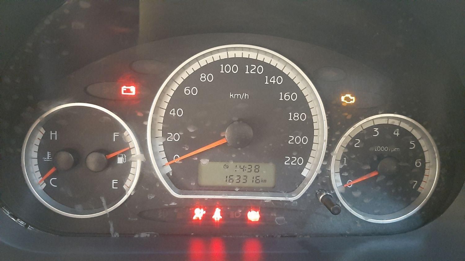 ام وی ام 110 چهار سیلندر دنده ای - 2013