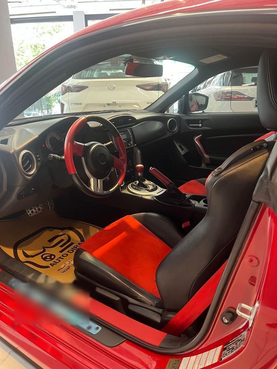 تویوتا GT 86 فول - 2014