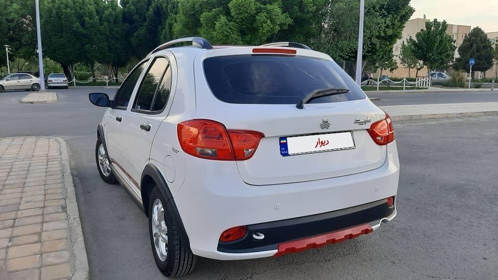 کوییک R دنده‌ای - 1403
