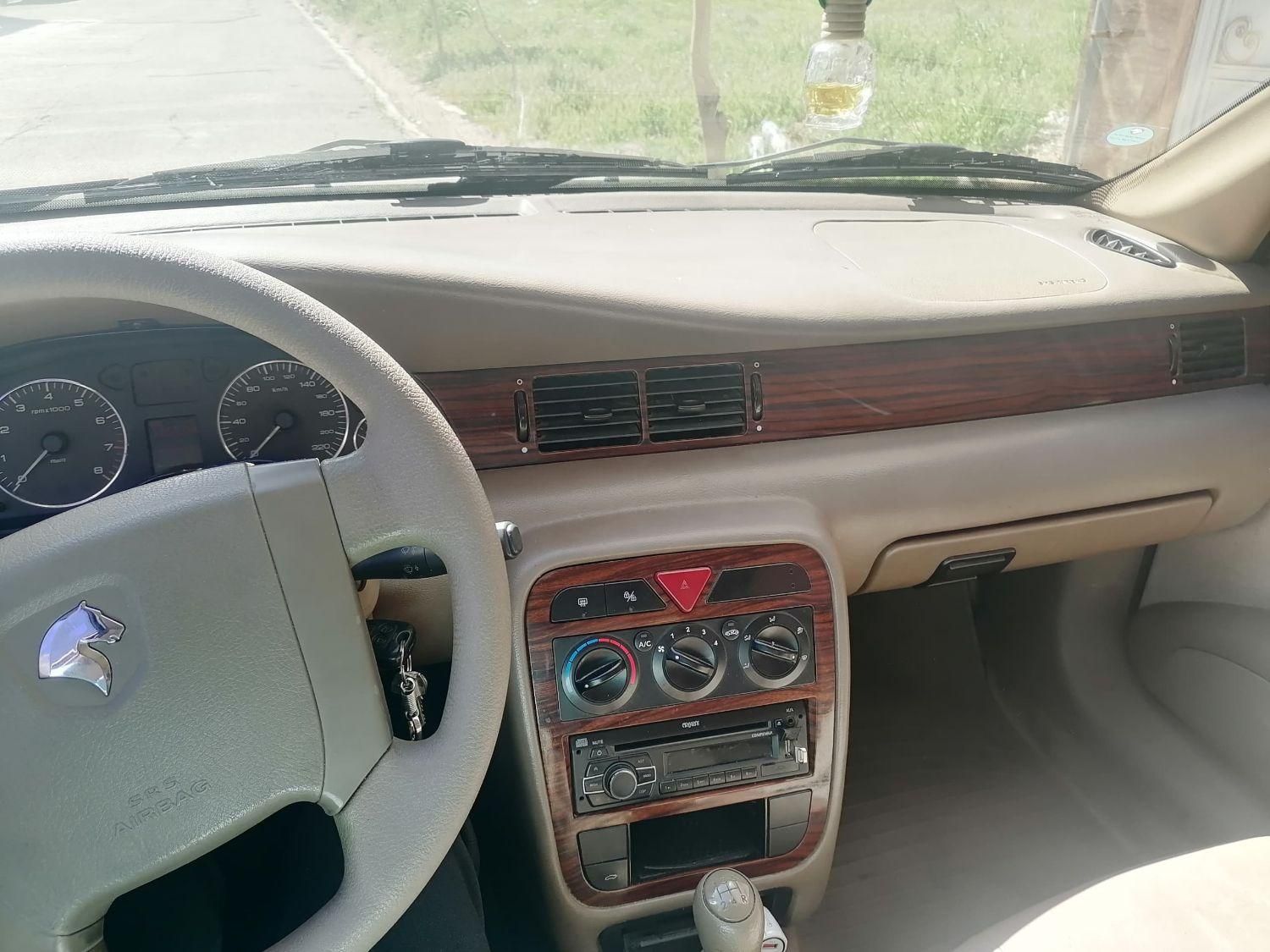 سمند LX XU7 - 1396