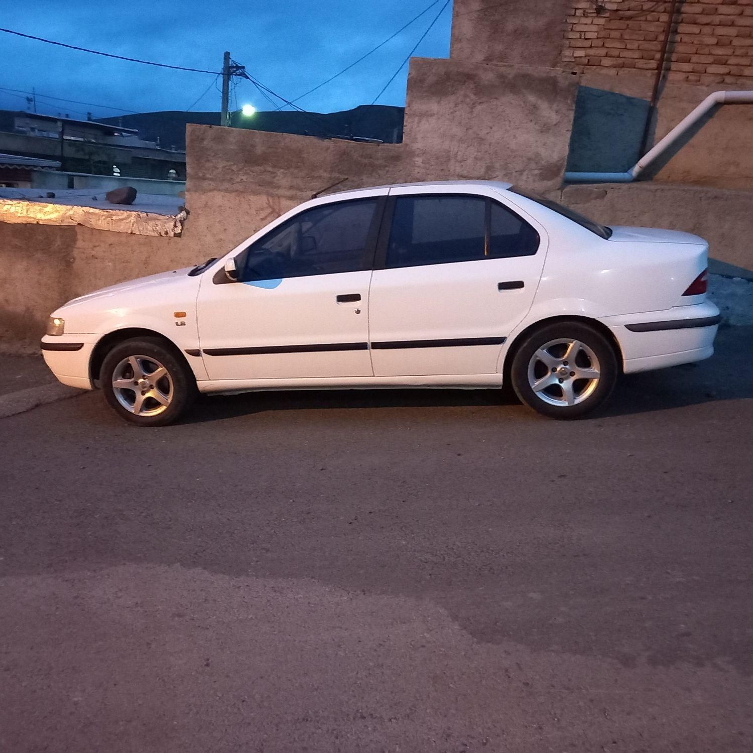 سمند LX XU7 - 1395