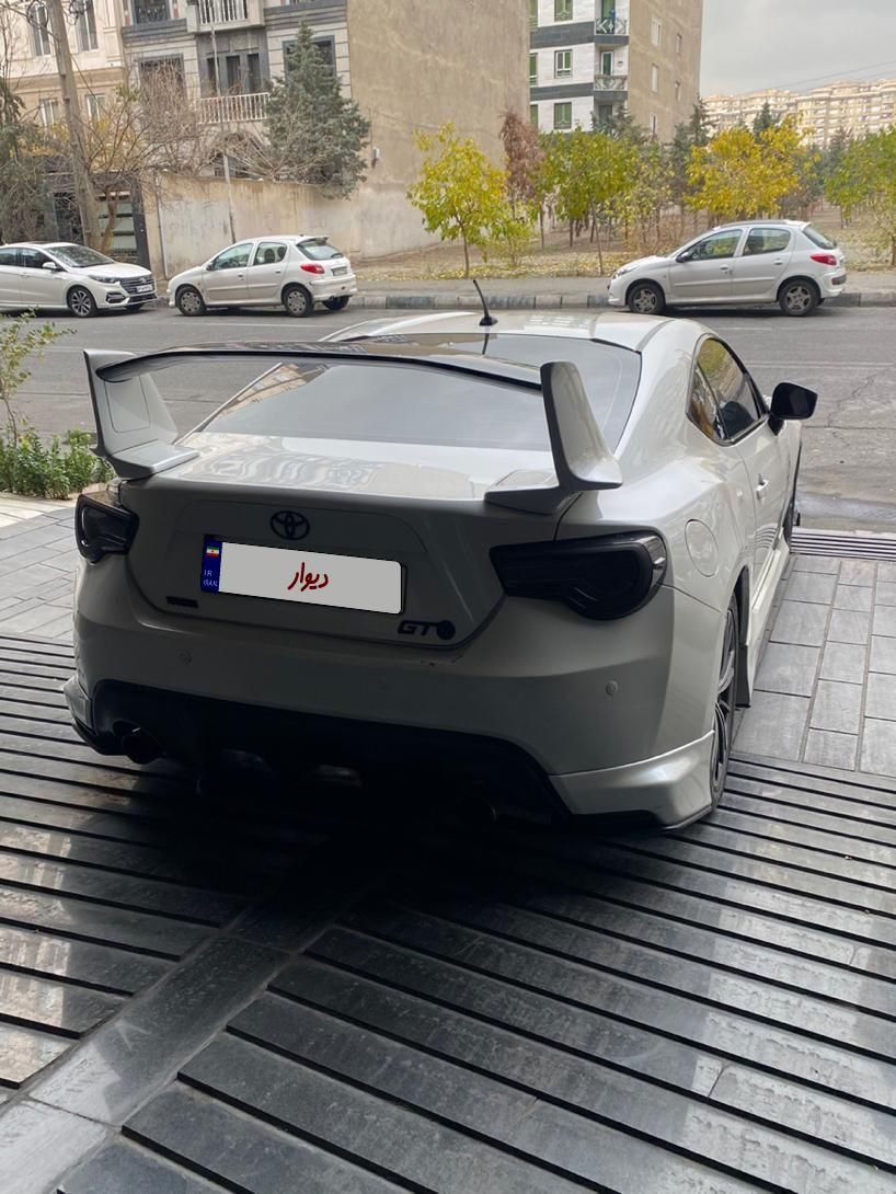 تویوتا GT 86 فول - 2014