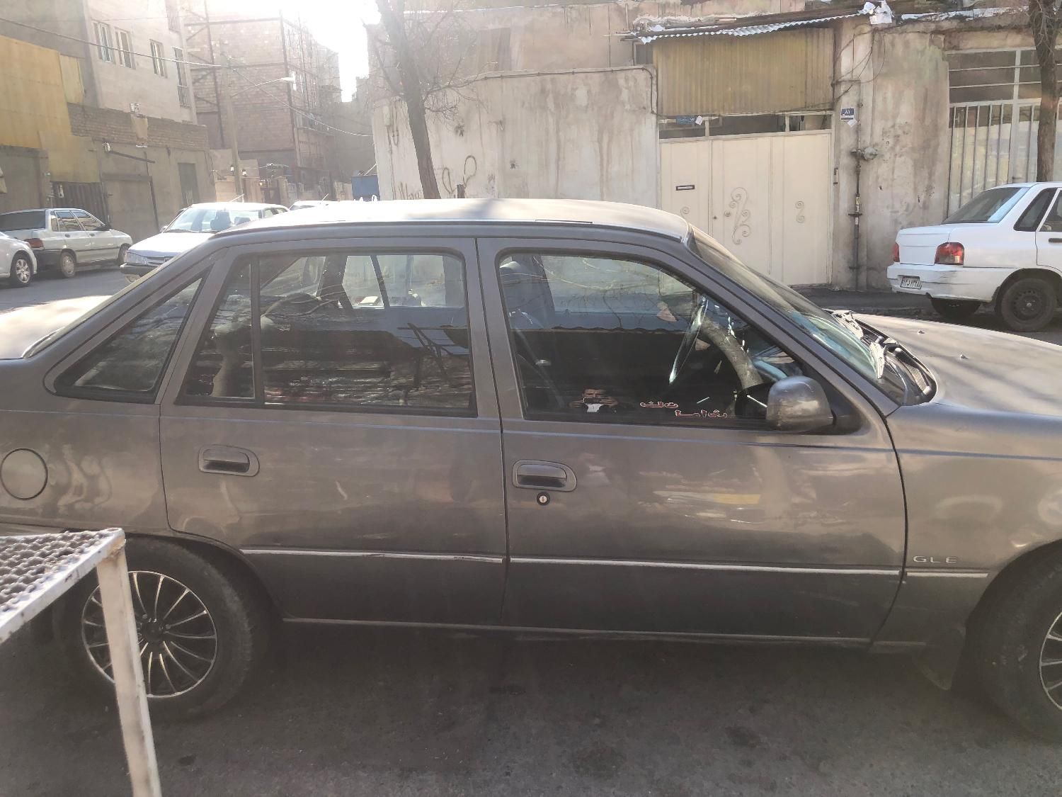 دوو سیلو سدان - 2002