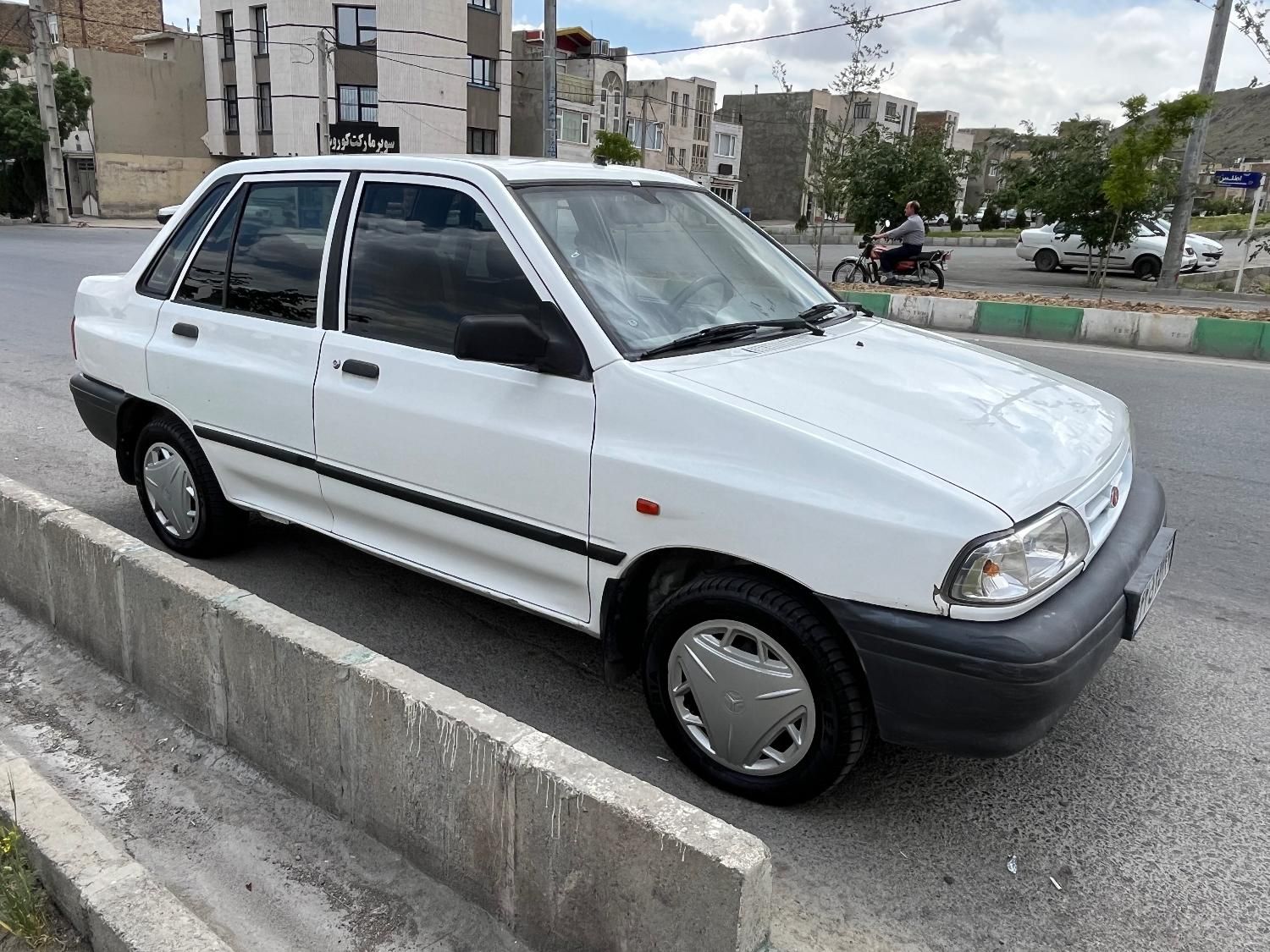 پراید صبا دنده‌ای - 1390