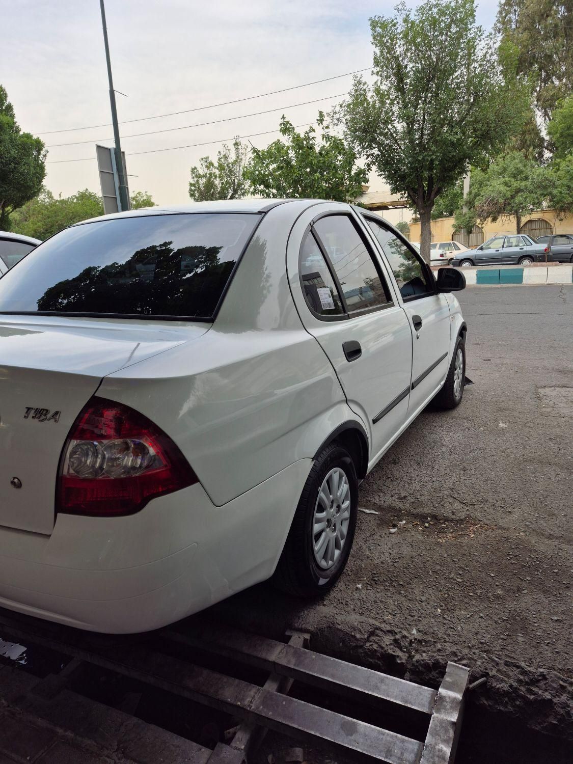 تیبا صندوق دار SX - 1400
