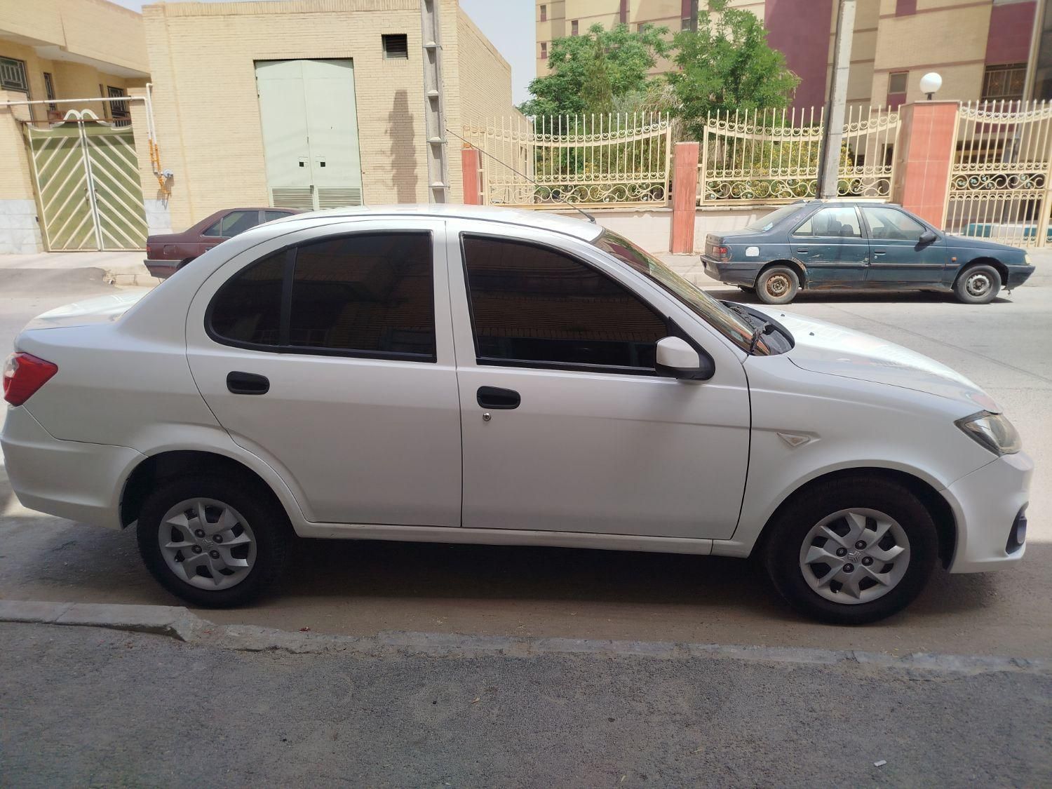 ساینا S دنده ای بنزینی - 1399