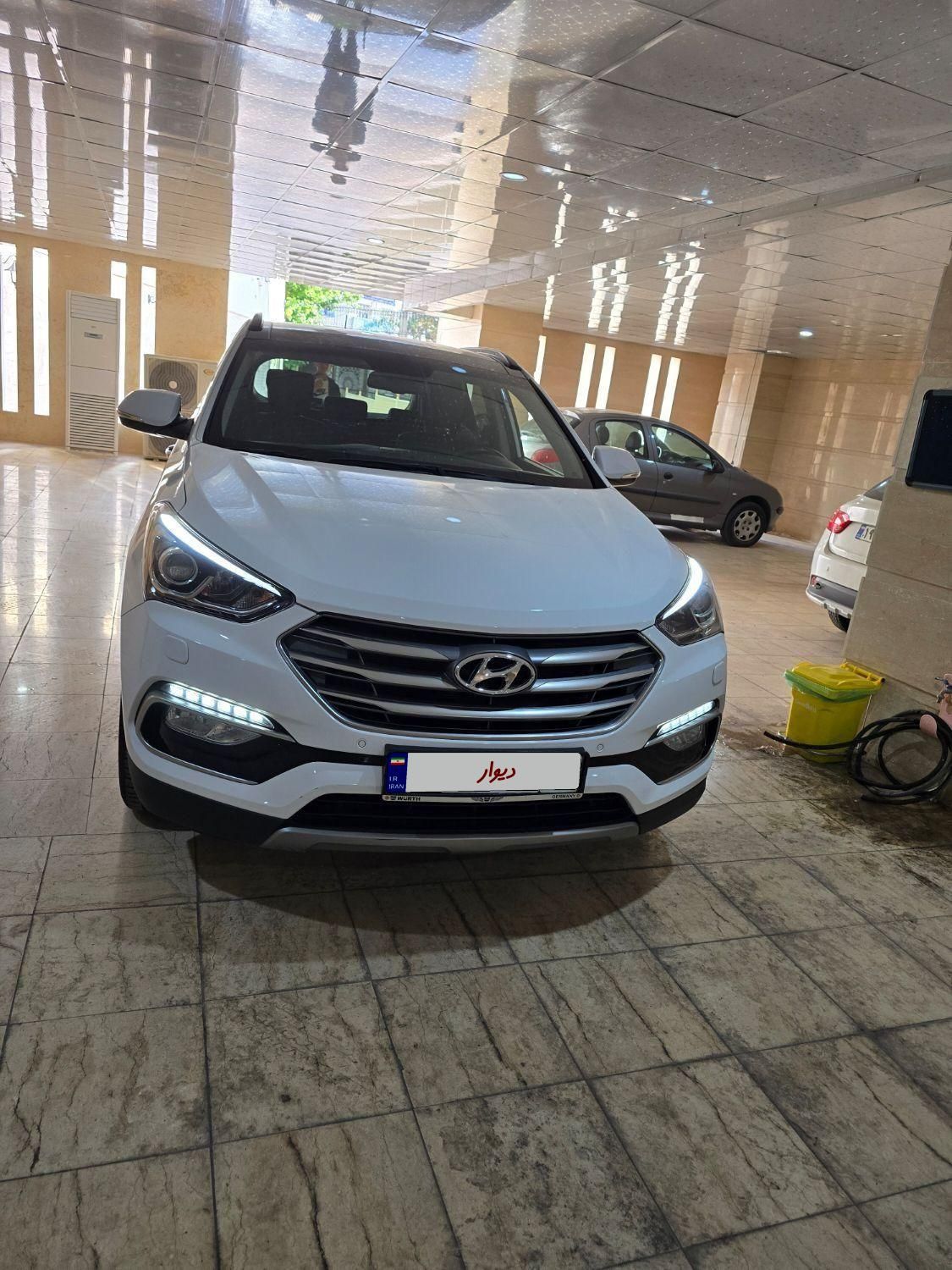 هیوندای سانتافه 4 سیلندر دو دیفرانسیل - 2016