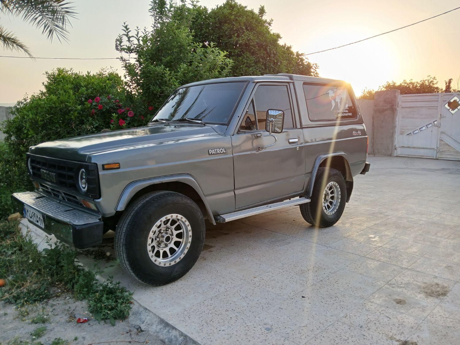 نیسان پاترول دو درب دنده‌ای - 1991