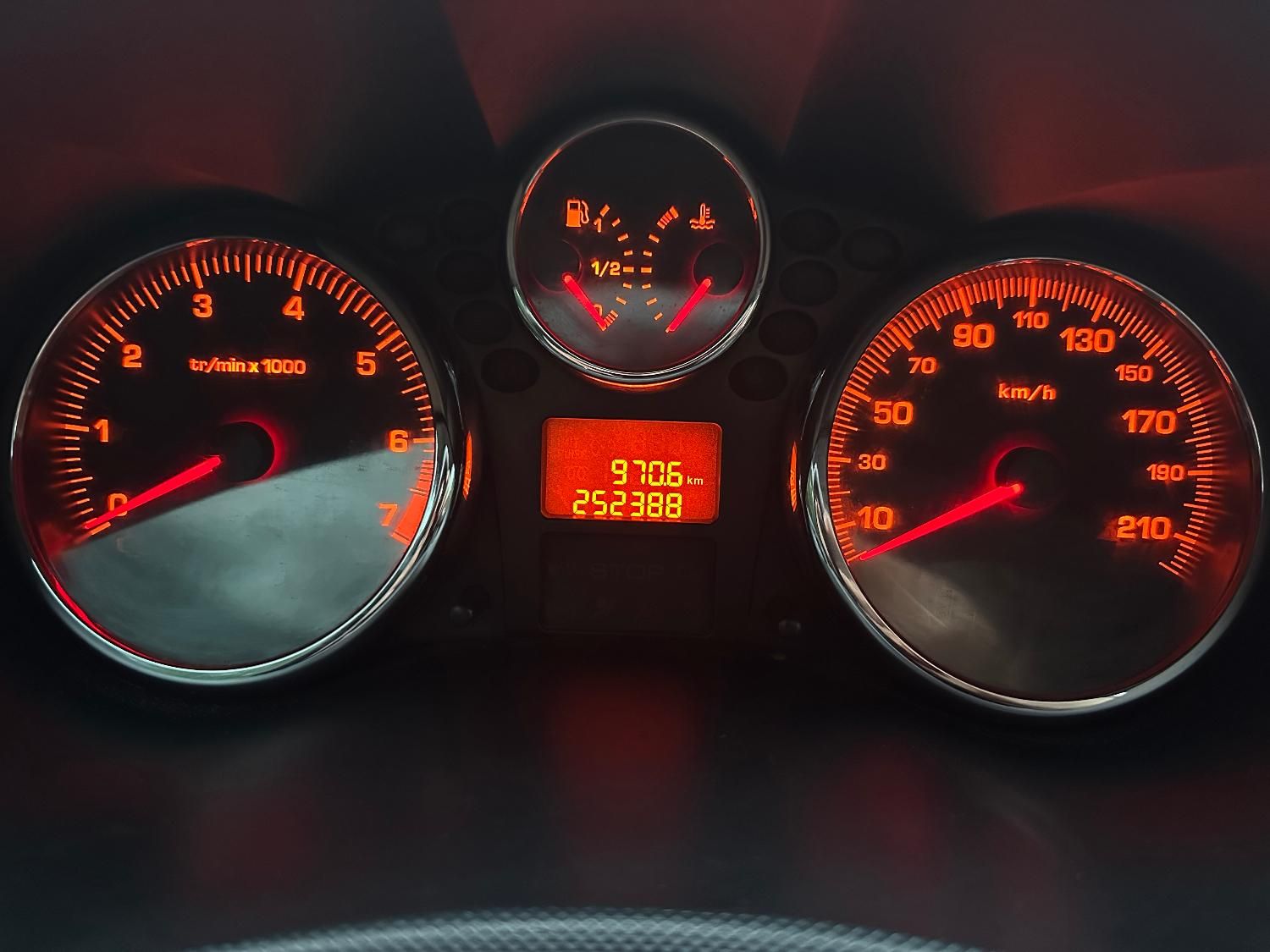 پژو 207 اتوماتیک - 1390