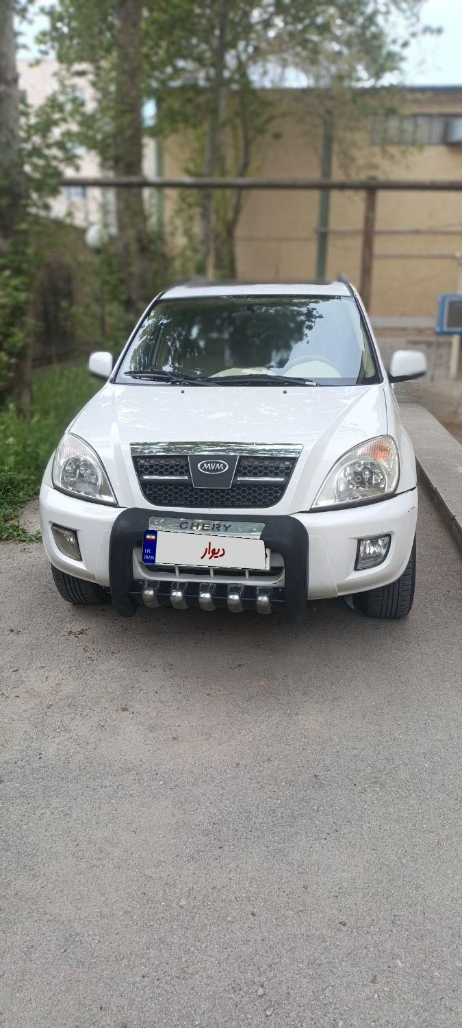 ام وی ام X33 دنده‌ای ساده - 2013