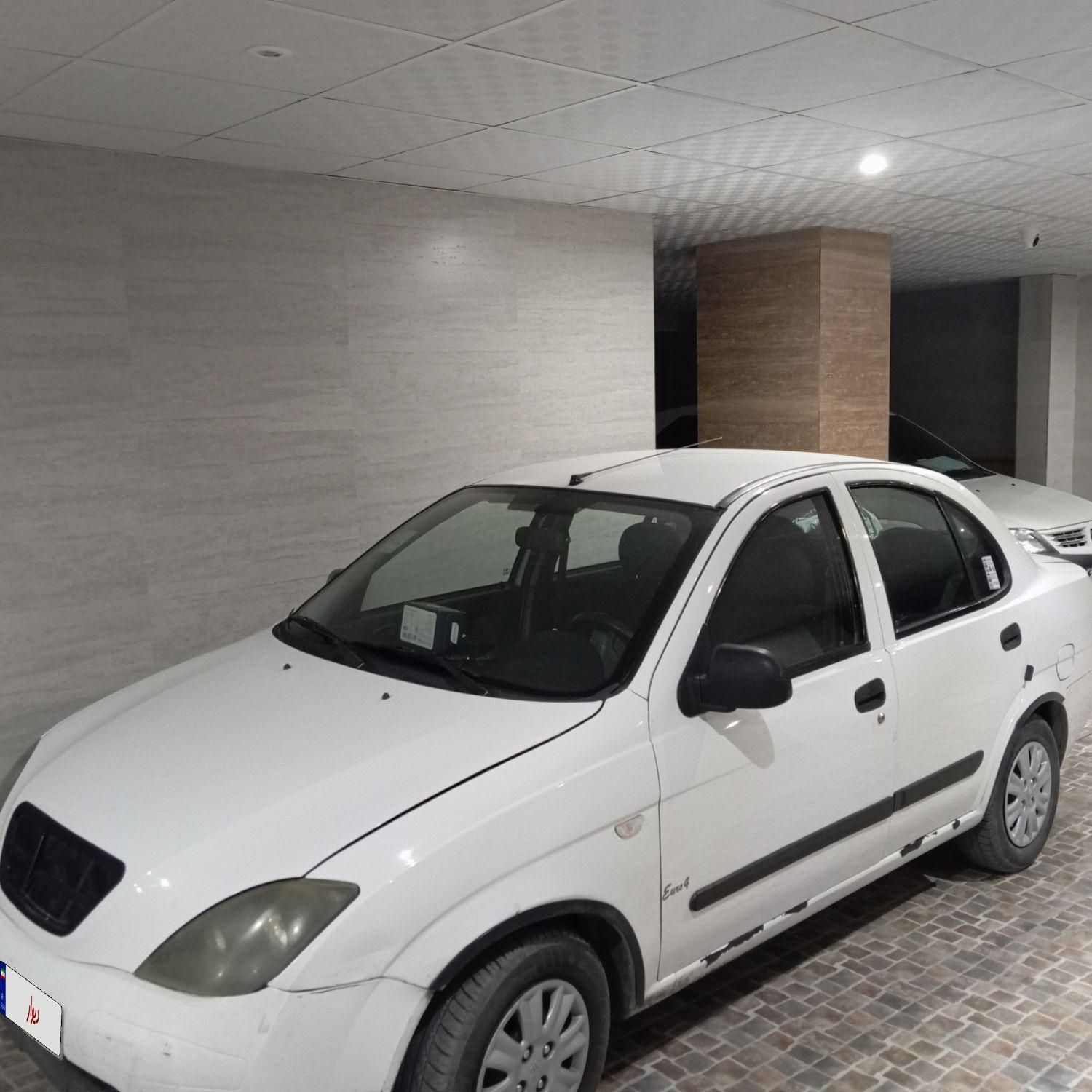 تیبا صندوق دار LX - 1391