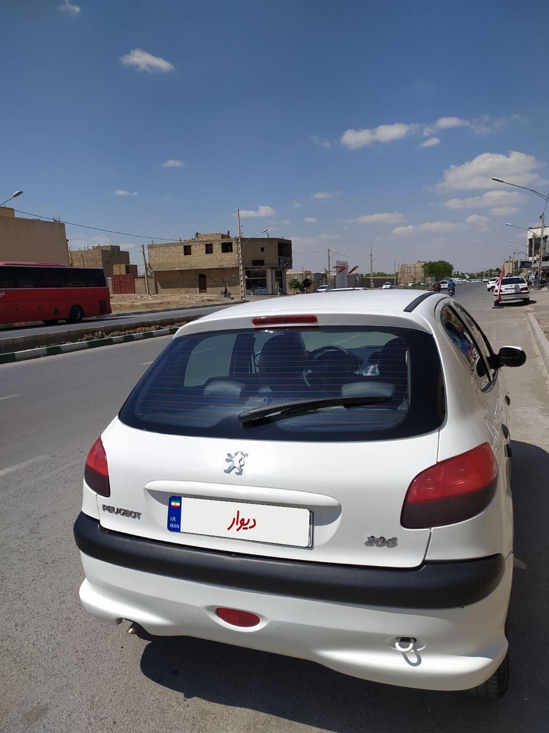 پژو 206 تیپ 3 - 1389