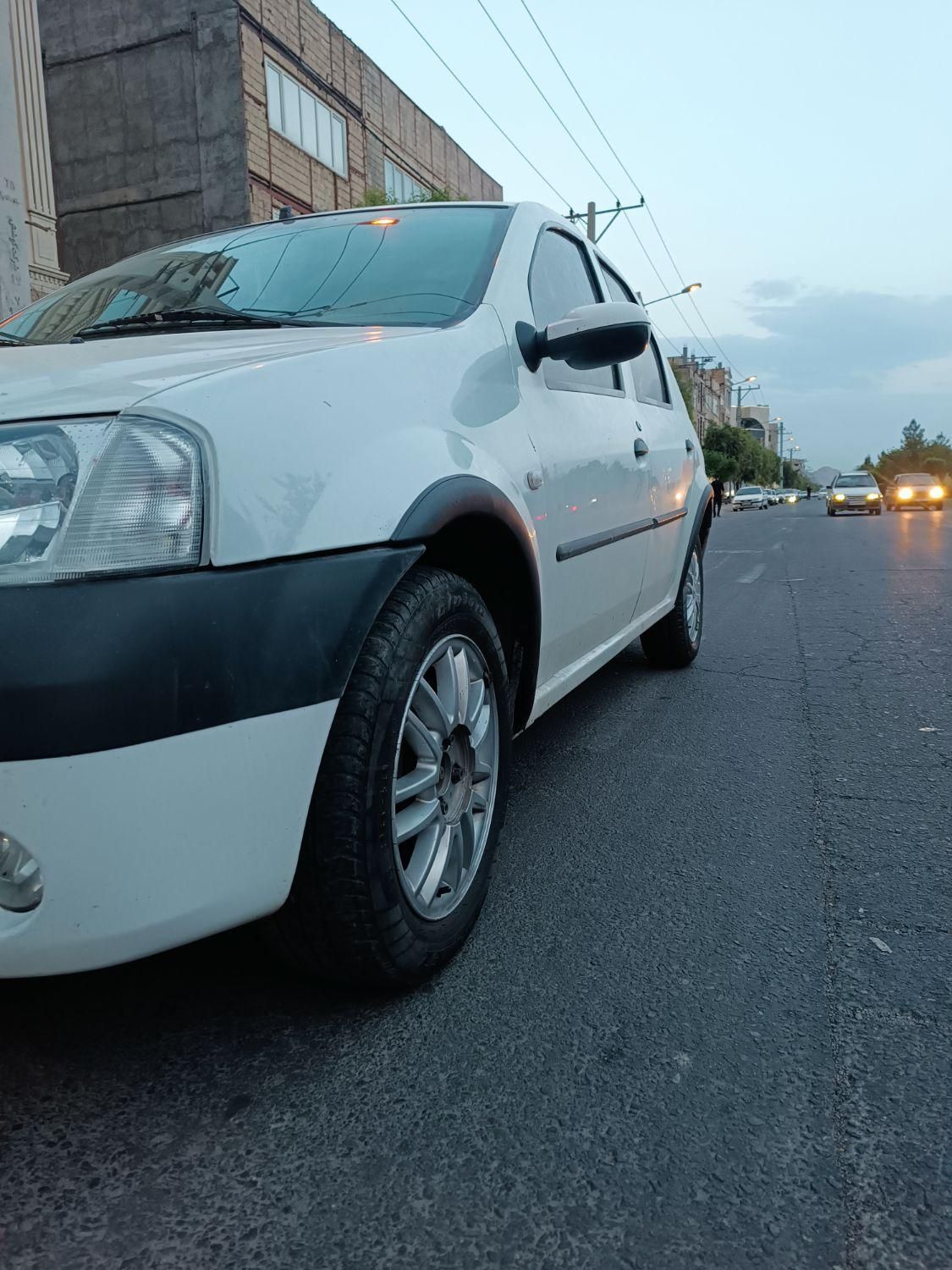 رنو تندر 90 E2 - 1393