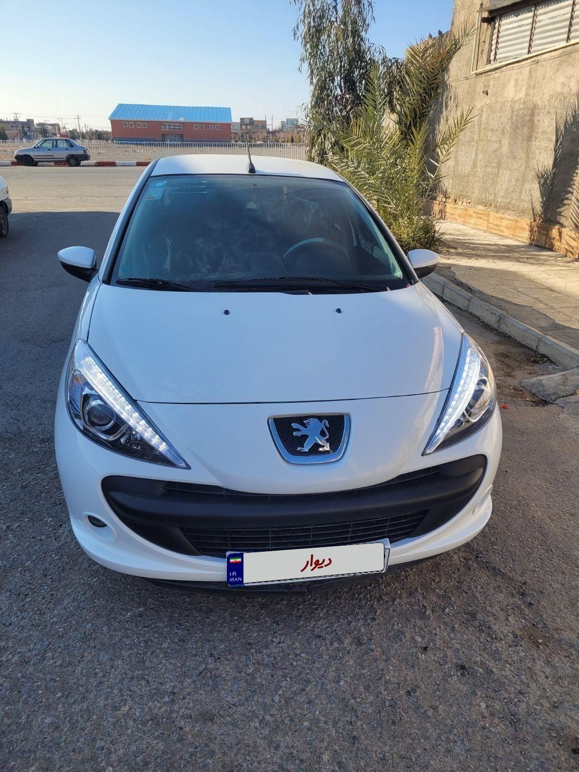 پژو 207 دنده‌ای با موتور TU3 - 1402