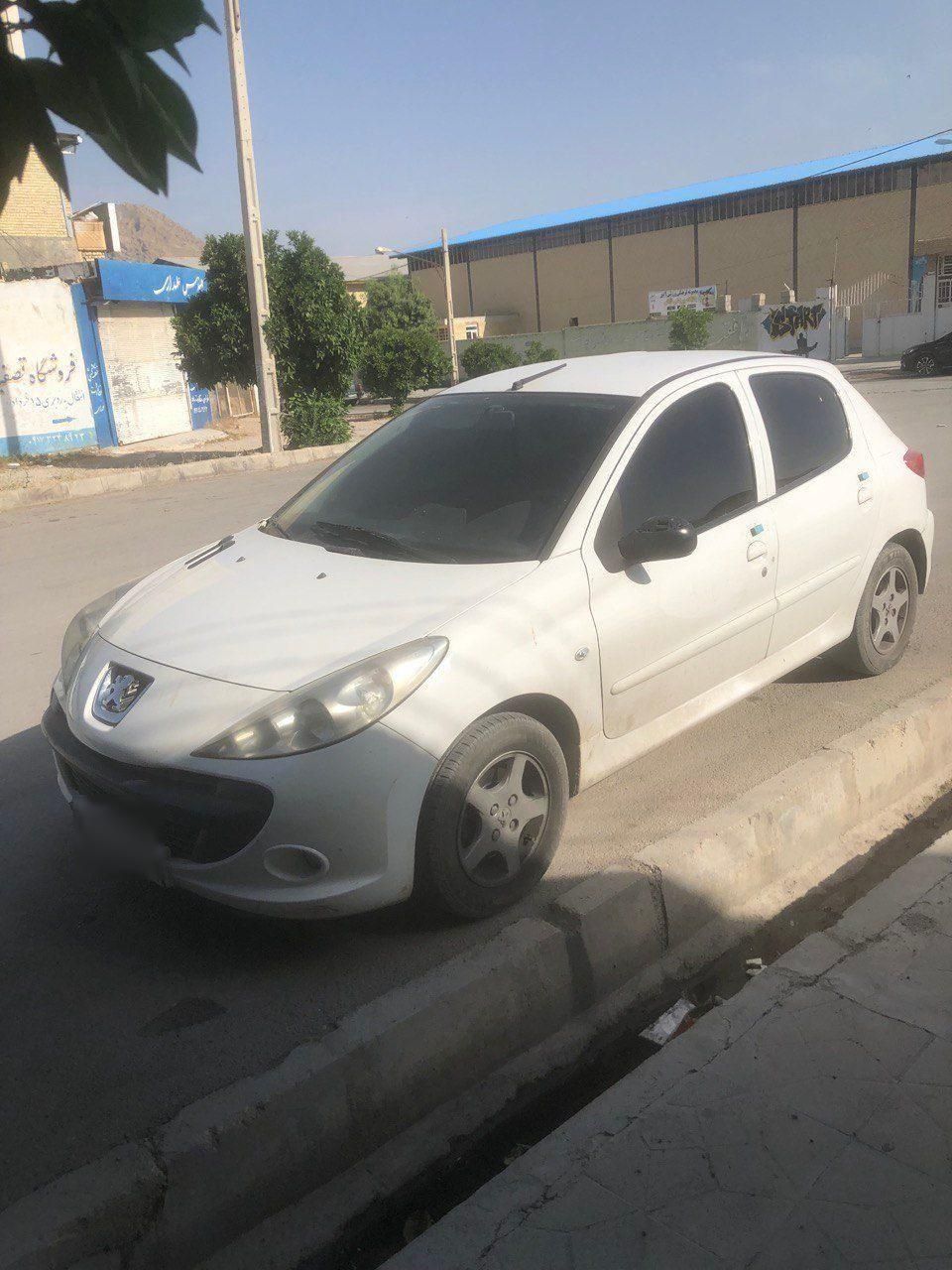 پژو 207 دنده‌ای - 1390