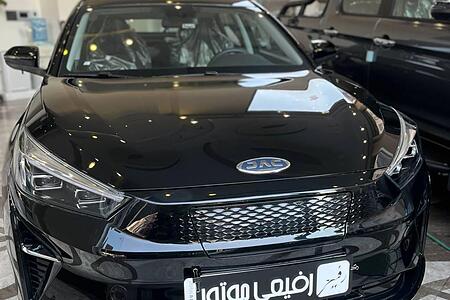 کی ام سی EJ7 142 کیلووات - 2024