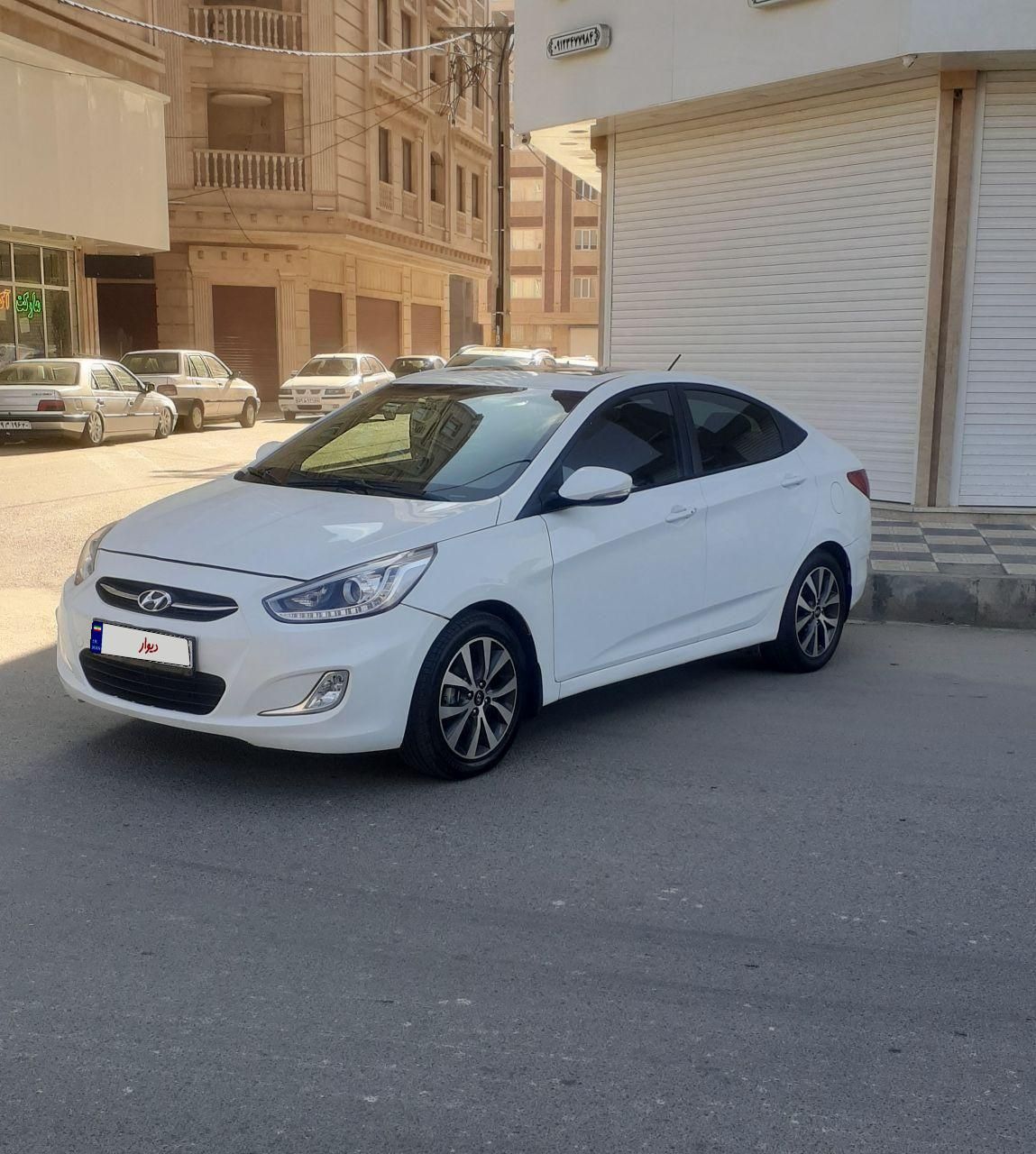 هیوندای اکسنت 1.6 لیتر بلو - 2015