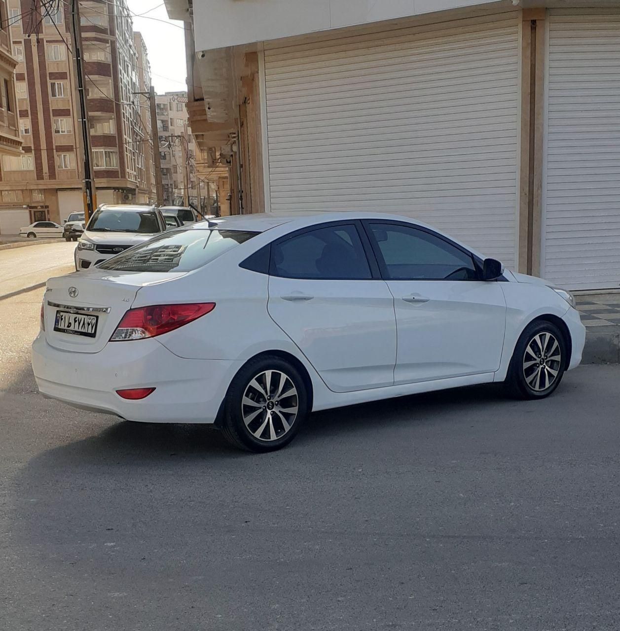 هیوندای اکسنت 1.6 لیتر بلو - 2015