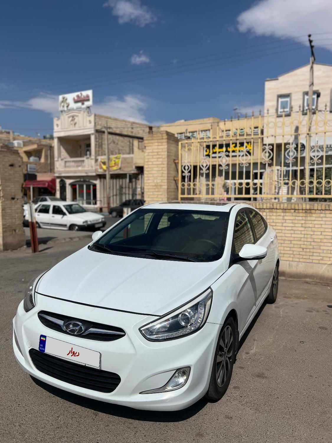 هیوندای اکسنت 1.6 لیتر بلو - 2015