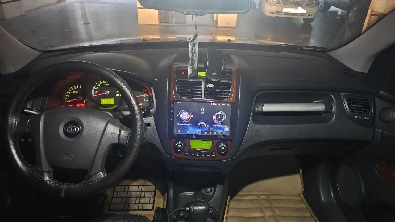 کیا اسپورتیج 6 سیلندر 2700cc - 2010