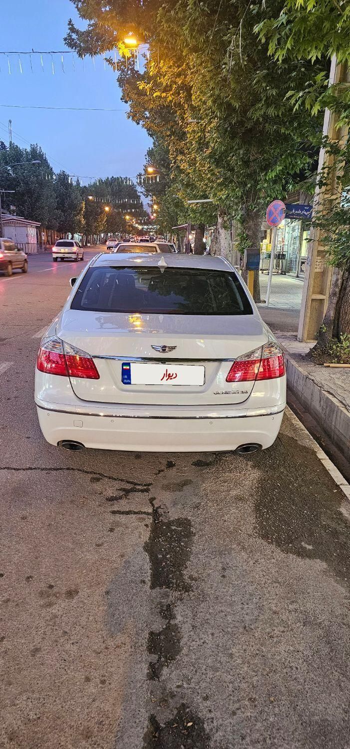 هیوندای جنسیس فول - 2011