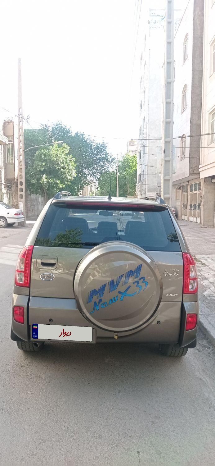 ام وی ام X33 دنده‌ای ساده - 2016