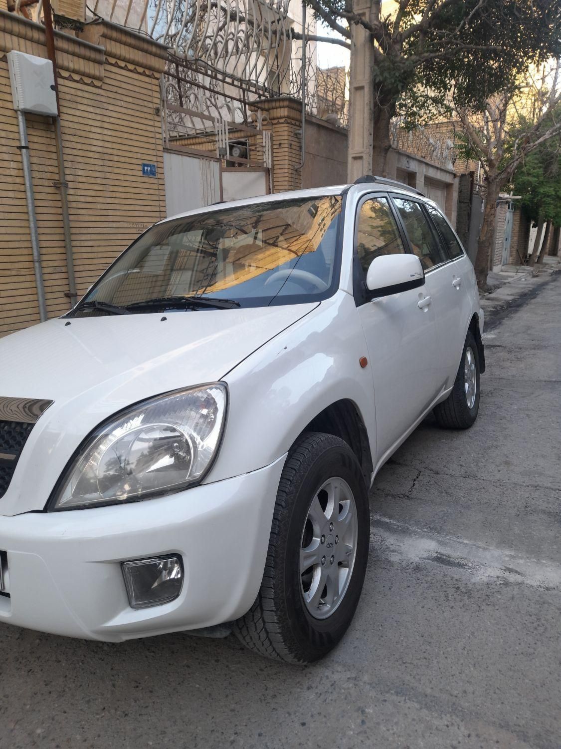 ام وی ام X33 دنده‌ای ساده - 2011