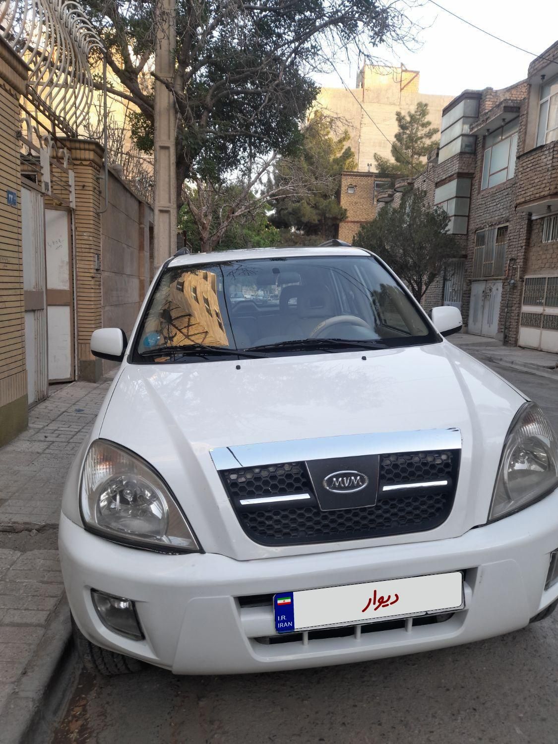 خودرو ام وی ام، X33 آگهی ann_17821793