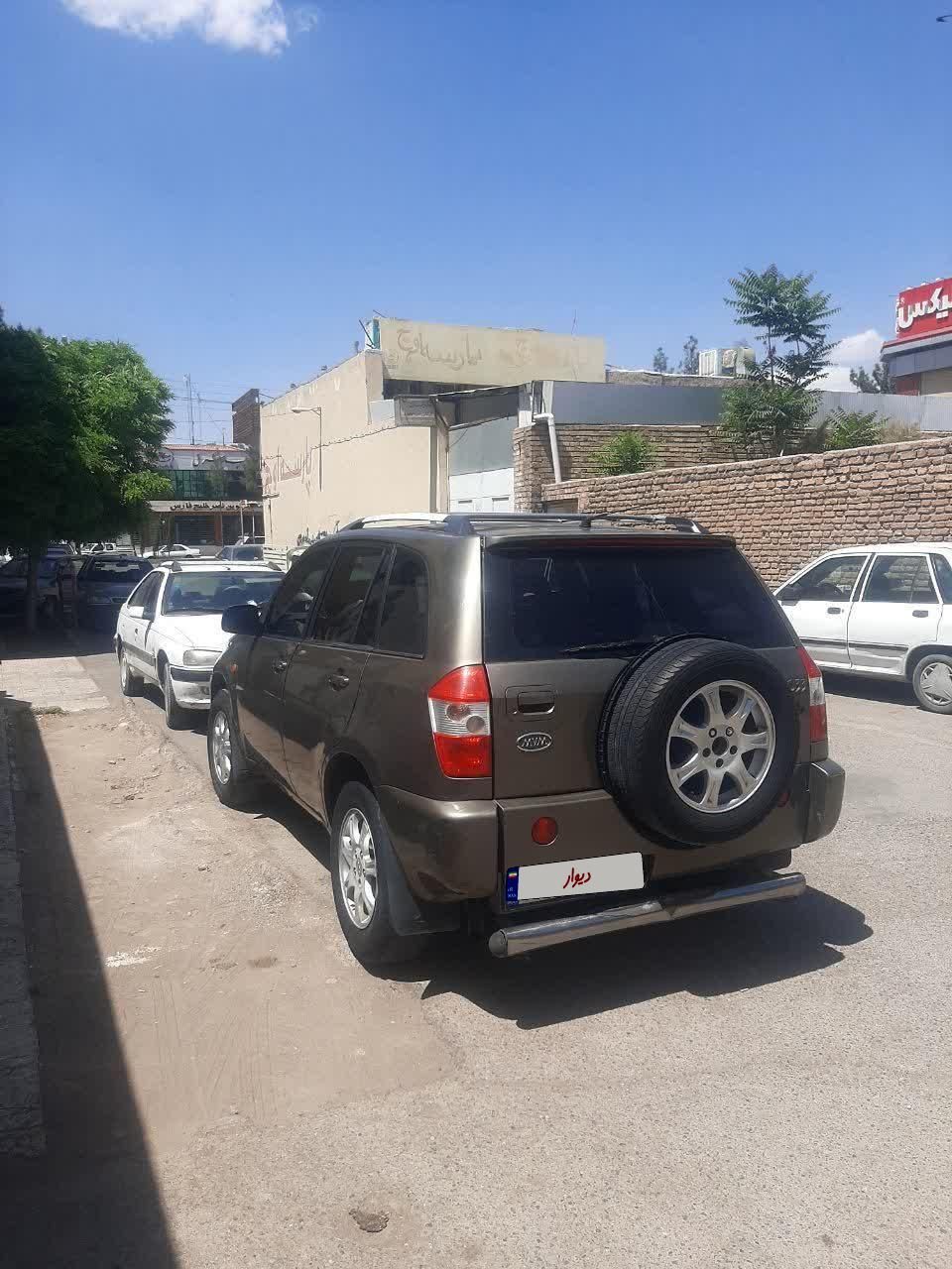 ام وی ام X33 دنده‌ای ساده - 2011