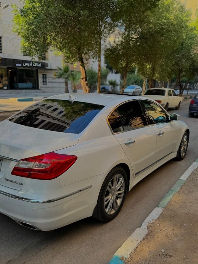 هیوندای جنسیس فول - 2013