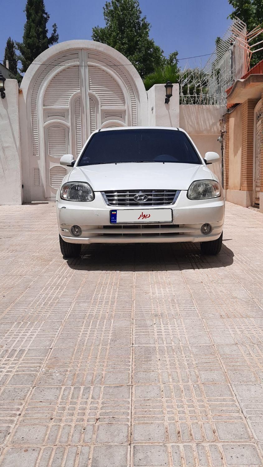 هیوندای ورنا دنده‌ ای - 2008