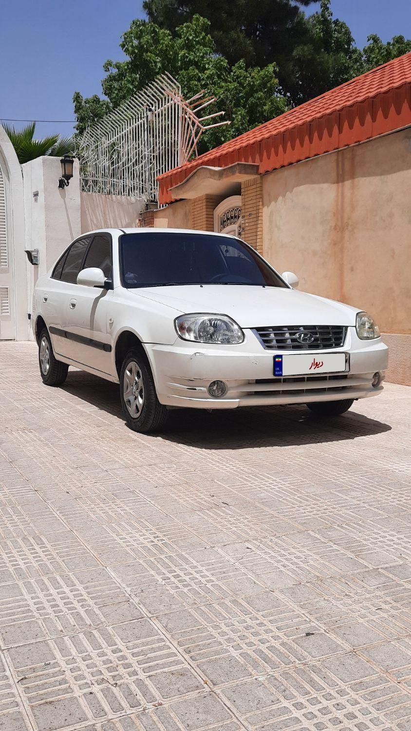 هیوندای ورنا دنده‌ ای - 2008