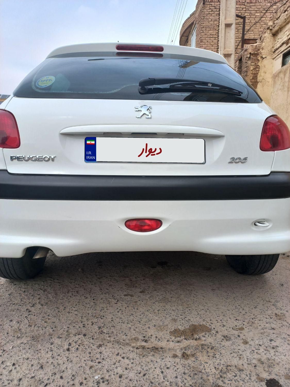 پژو 206 تیپ 3 - 1401