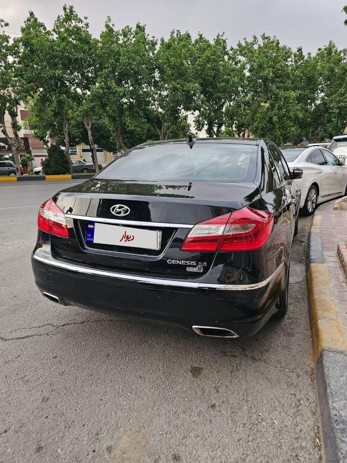 هیوندای جنسیس فول - 2012