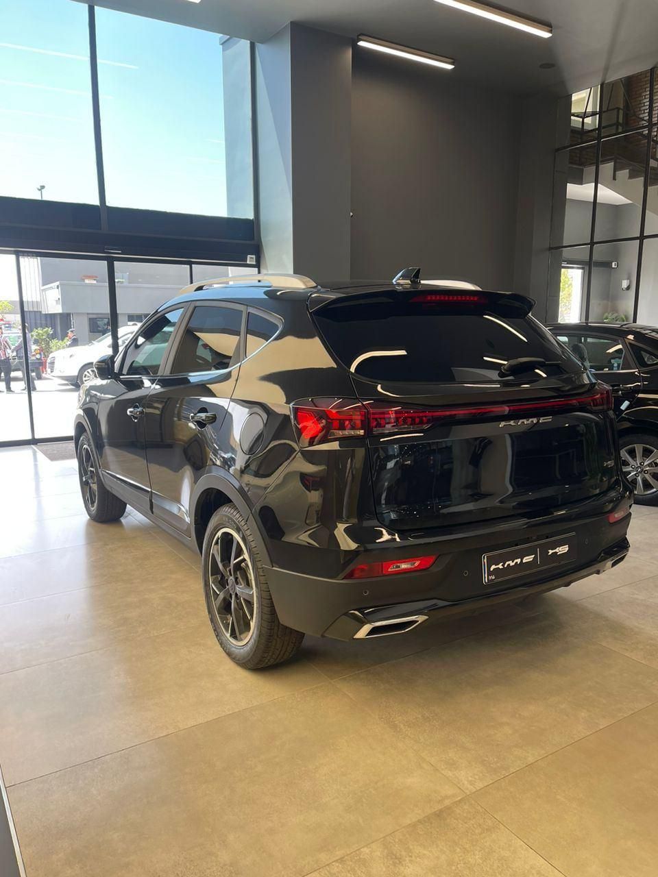 کی ام سی X5 ۱.۵ لیتر توربو - 2025
