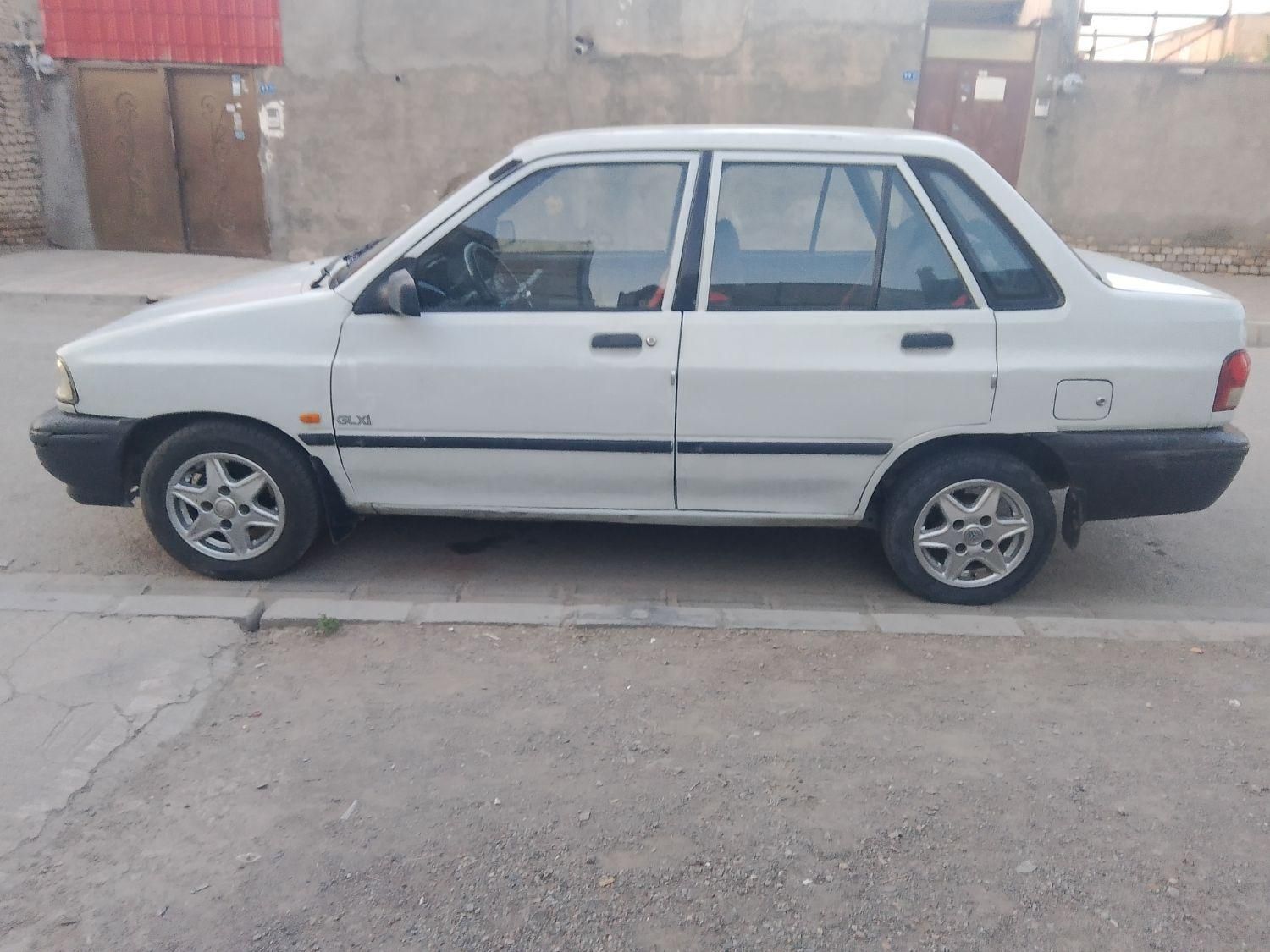 پراید صبا دنده‌ای - 1377