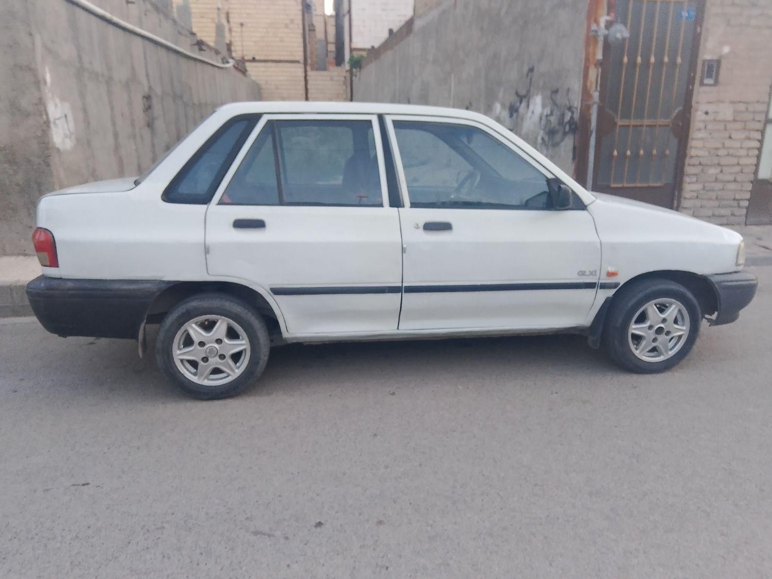 پراید صبا دنده‌ای - 1377