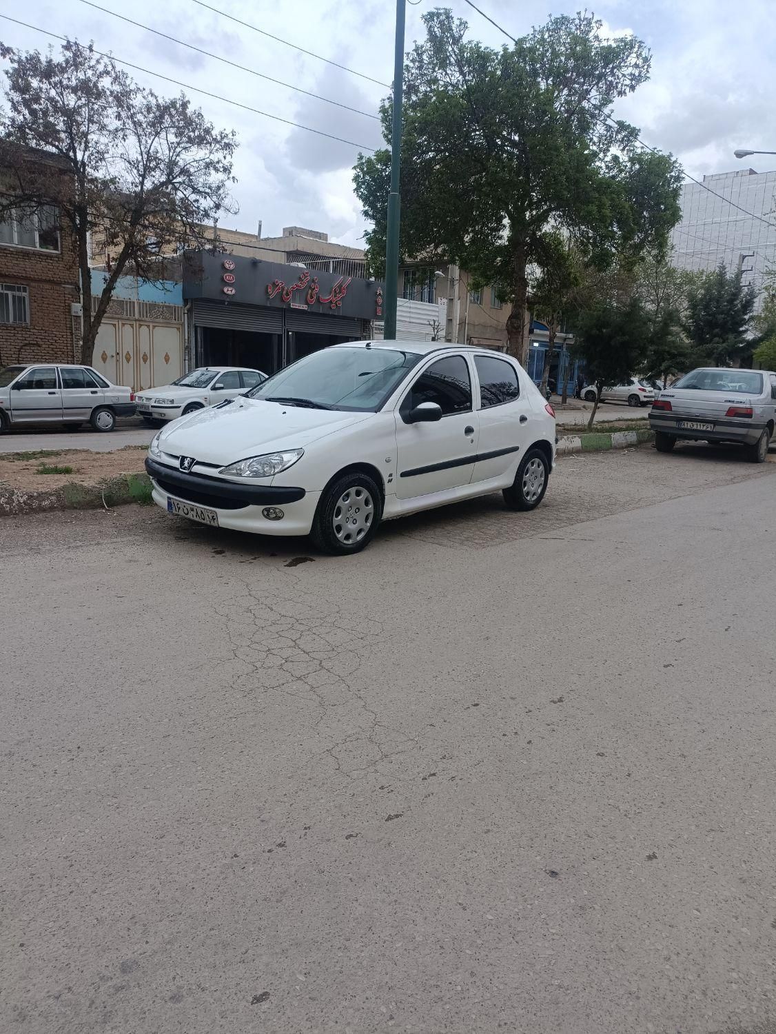 پژو 206 تیپ 2 - 1395