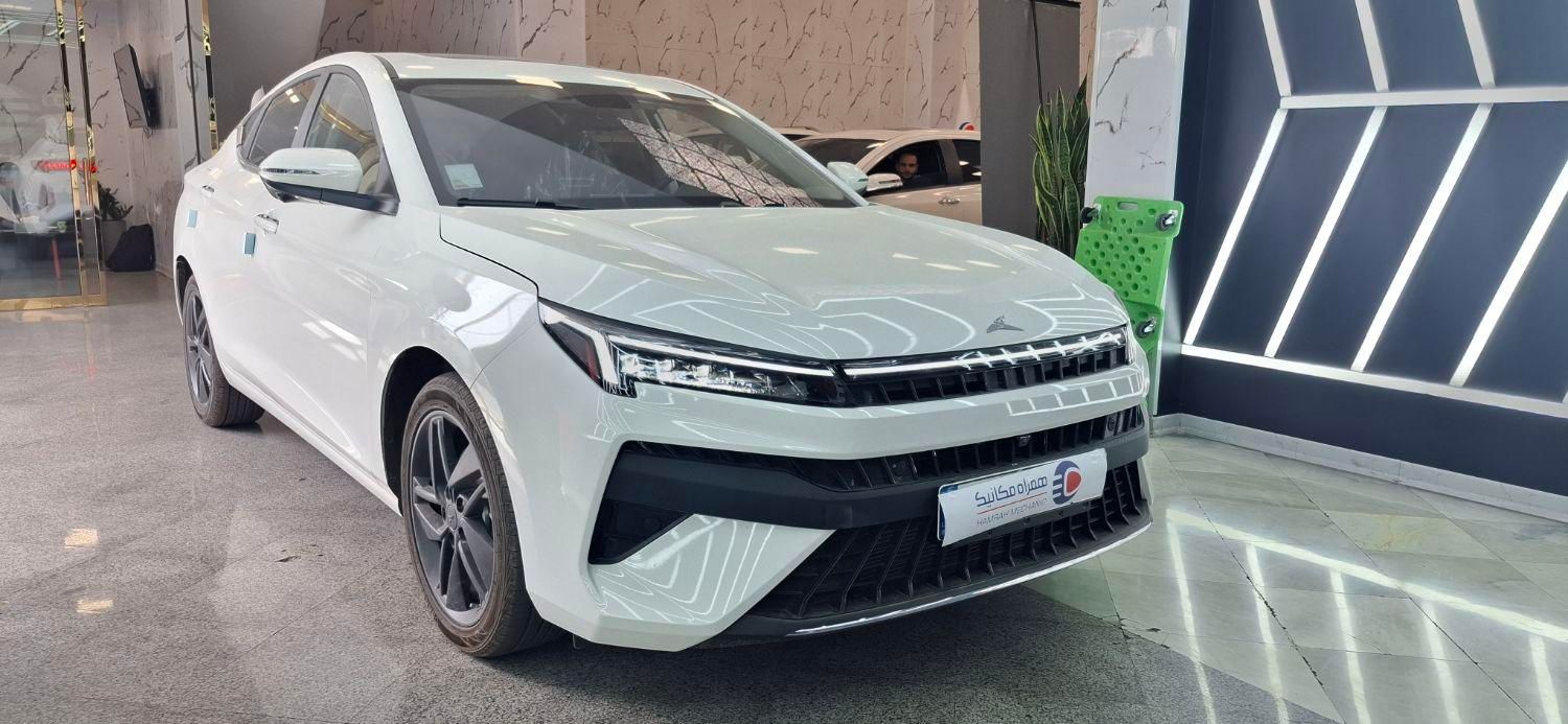 کی ام سی J7 اتوماتیک - 2024