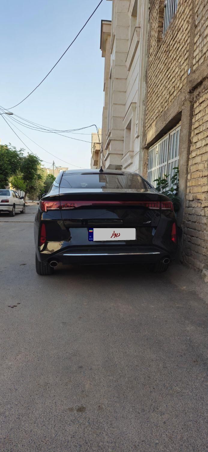 کی ام سی J7 اتوماتیک - 2024