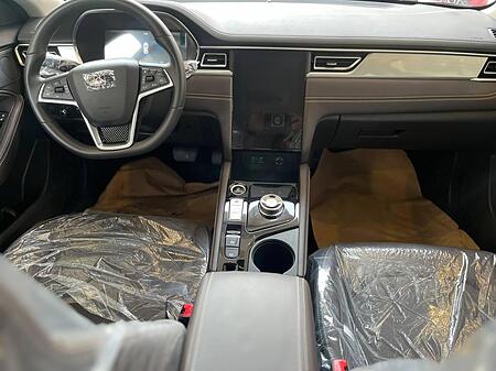 کی ام سی EJ7 142 کیلووات - 2024