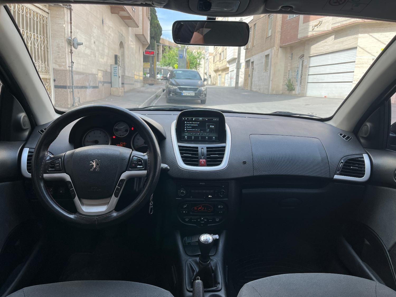 پژو 207 دنده‌ای - 1400
