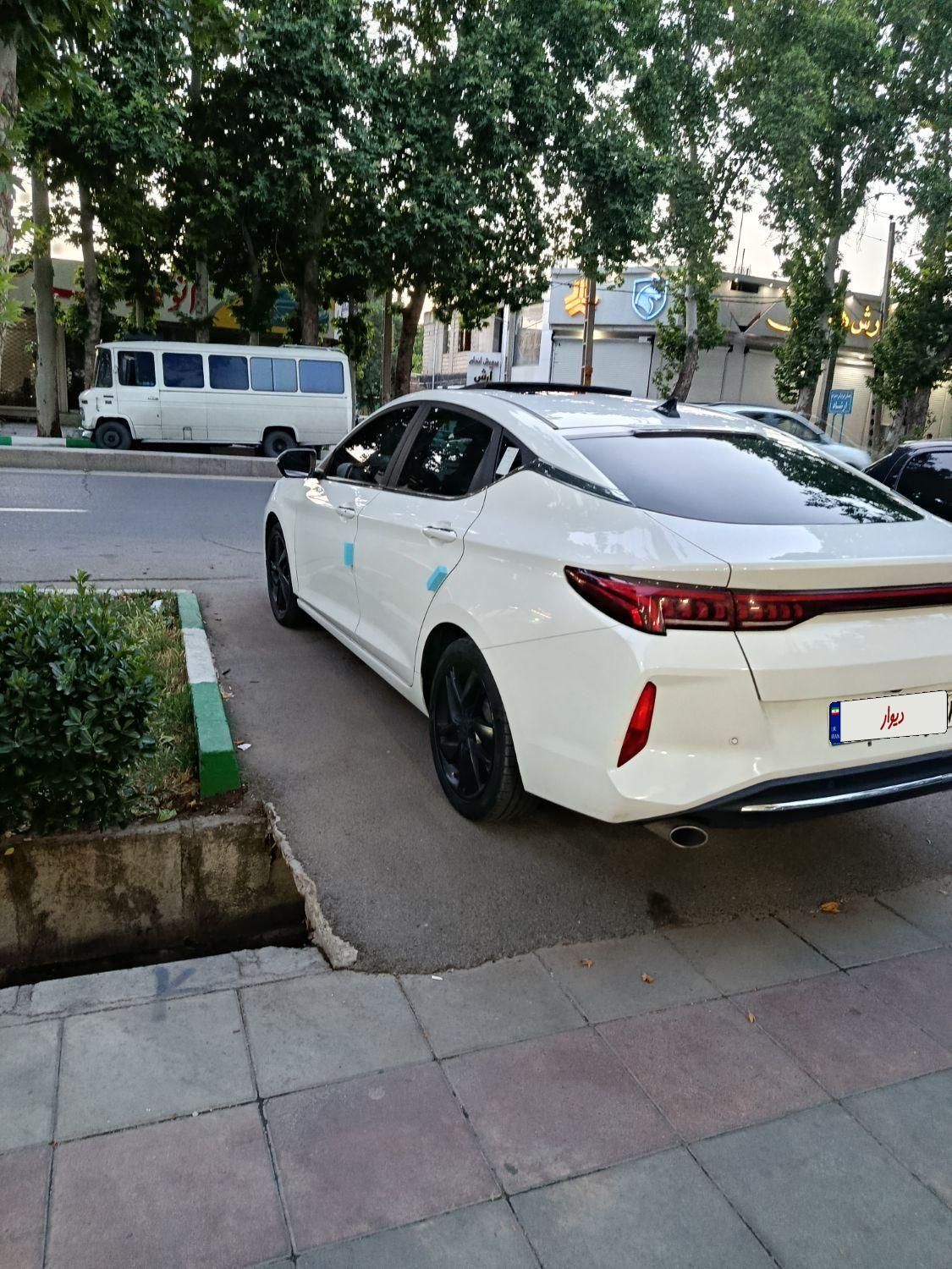 خودرو کی ام سی، J7 آگهی ann_17837862