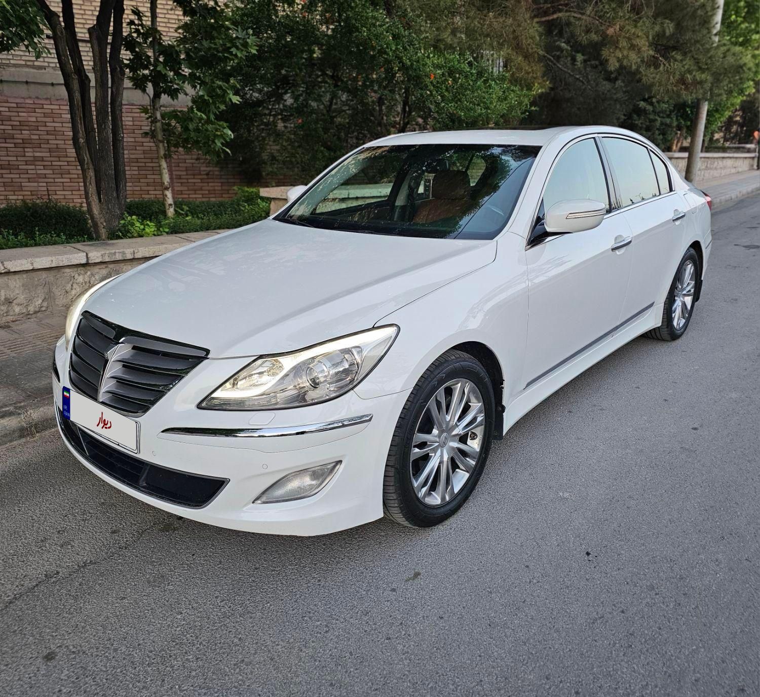 هیوندای جنسیس فول - 2013