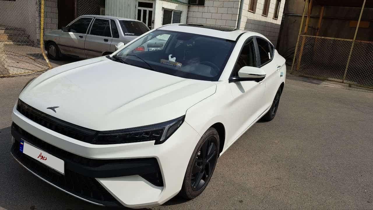 کی ام سی J7 اتوماتیک - 2024