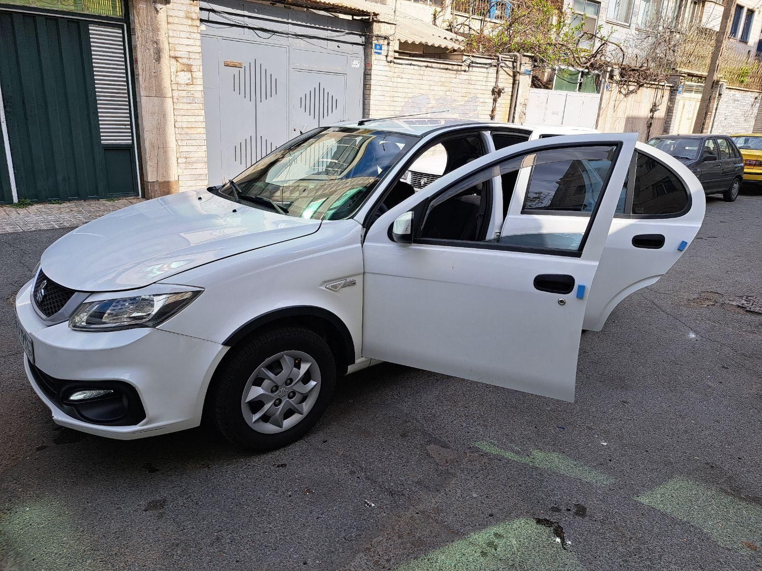 ساینا S دنده ای بنزینی - 1401