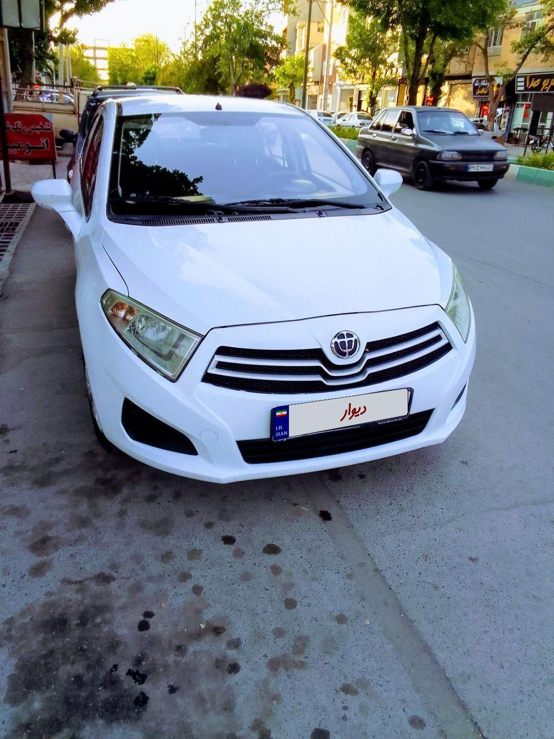 برلیانس H230 دنده‌ای - 2015