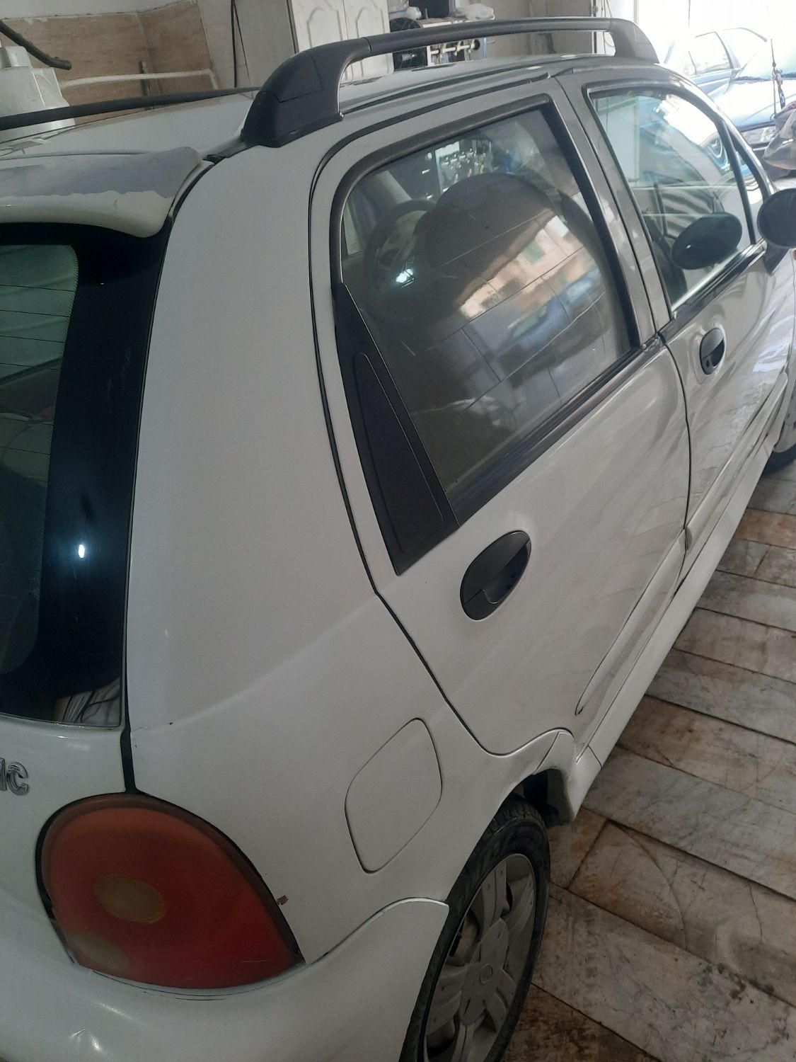ام وی ام 110 چهار سیلندر دنده ای - 2012