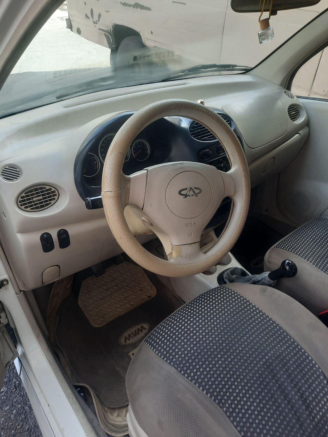 ام وی ام 110 چهار سیلندر دنده ای - 2012