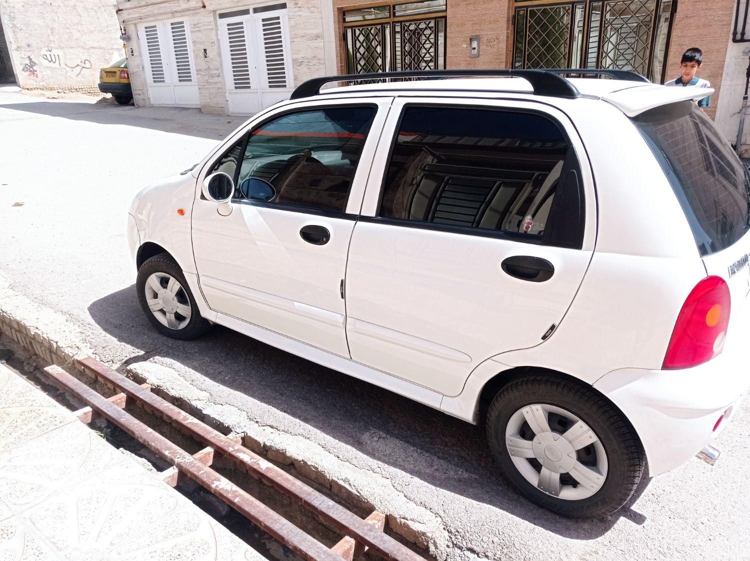 ام وی ام 110 چهار سیلندر دنده ای - 2012